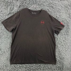 Under Armour UA Tshirt Mens 2XL Gray Logo Loose Heatgear Freedom Athletic Shirt